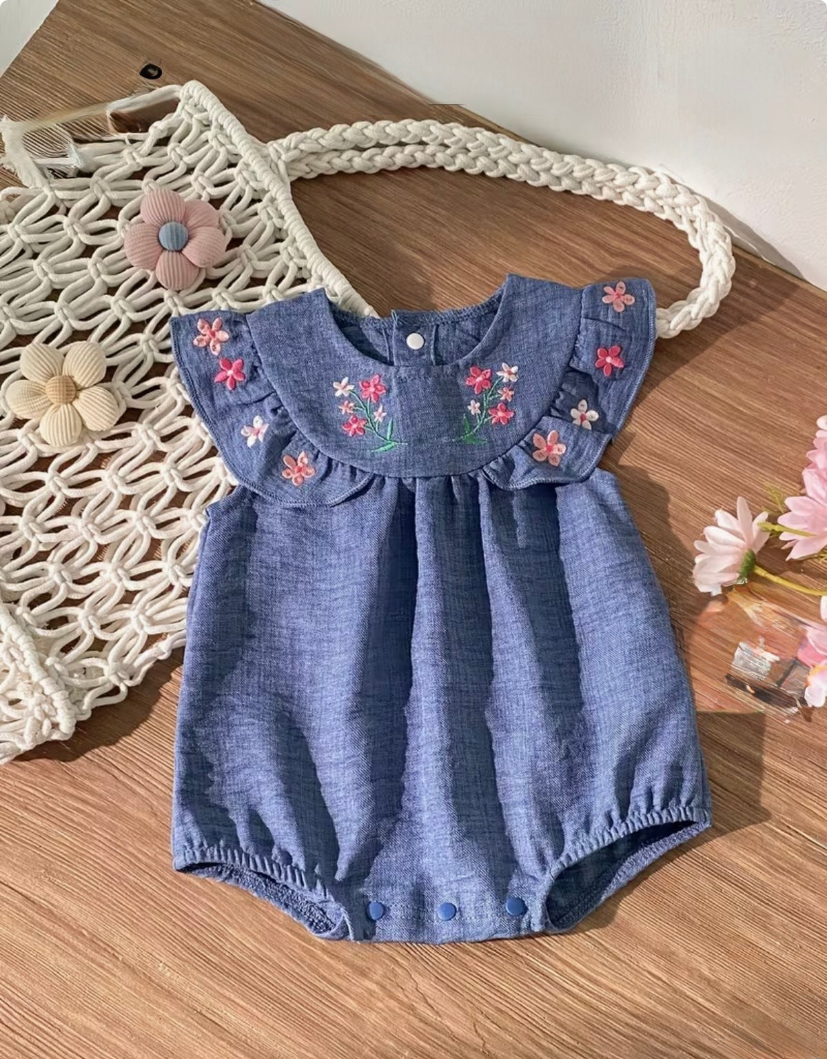 Baby romper with Ruffle Shoulders